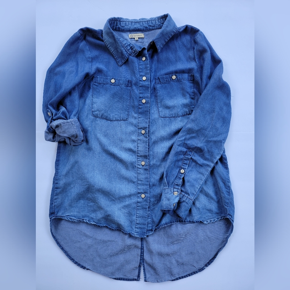 Democracy Denim Button Down High-Low Hem size medium